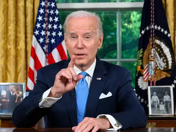 بايدن يدرس القيام بزيارة إلى إسرائيل ويحذر إيران من تصعيد الحرب