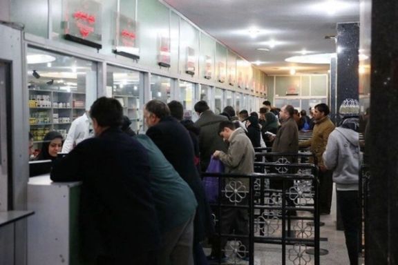 معاون پیشین وزیر بهداشت: حذف ارز ترجیحی دارو کمر بیماران را خرد خواهد کرد