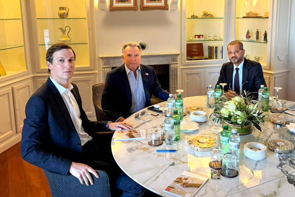 رایزنی وزیر خارجه عمان با نمایندگان ترامپ در ژنو