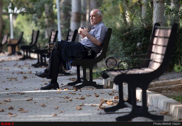 سلامت زیر تیغ تورم و ناکارآمدی بیمه‌ها؛ بازنشستگان درمان خود را به تعویق می‌اندازند