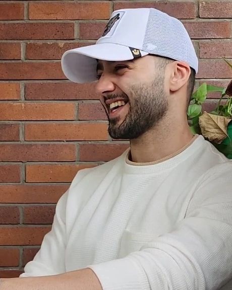 وکیل توماج صالحی: در دادگاه، اجتماع و تبانی و معاونت در بغی به اتهامات توماج اضافه شد