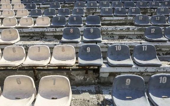 مردم را نگران نکنید، اجازه بهرهبرداری داریم؛ وزارت ورزش منتظر فاجعه استادیوم آزادی