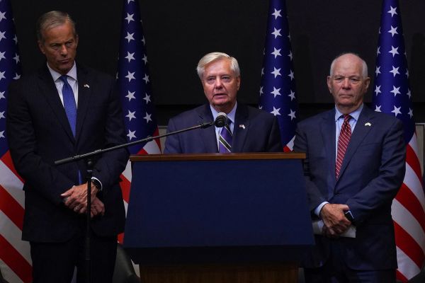 Sen. Graham Warns Iran: If Gaza War Grows, It's Coming To You