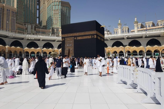 وزیر بهداشت عربستان سعودی: زائران حج سال آینده حتما باید واکسن کرونا زده باشند