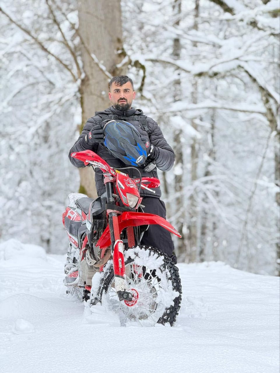 پژمان نوروز رجبی، ورزشکار موتورسوار، به‌دست جمهوری اسلامی در شهسوار به قتل رسید