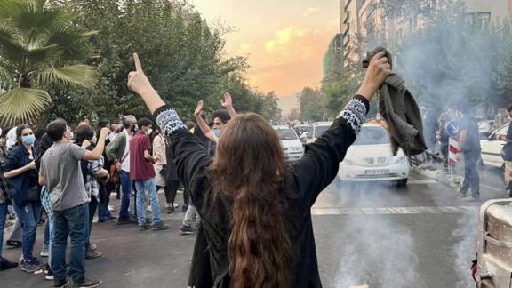 اصلاحطلبان با حمایت از تداوم حکومت و انتقاد از اعتراض مردم به فرایند عادیسازی شر کمک کردهاند