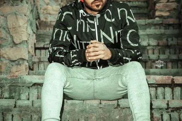 امیرحسین بیاتی، جوان معترض در همدان با گلوله ماموران سرکوبگر کشته شد