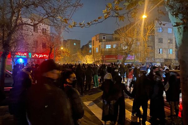 دیپلمات آمریکایی: آگاهترین تحلیلگران ایران، این خیزش را تهدیدی وجودی علیه حکومت میدانند