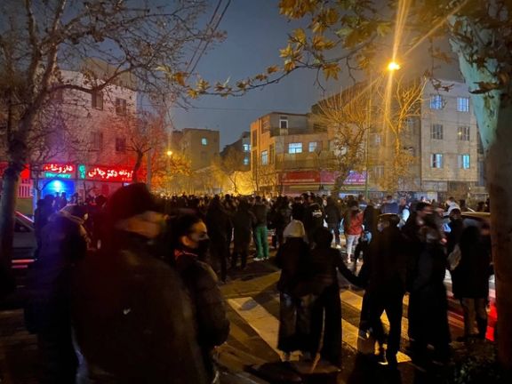 هاآرتص: تورم، تحریم و بنبست سیاسی؛ چرا ایران به نقطه انفجار رسیده است