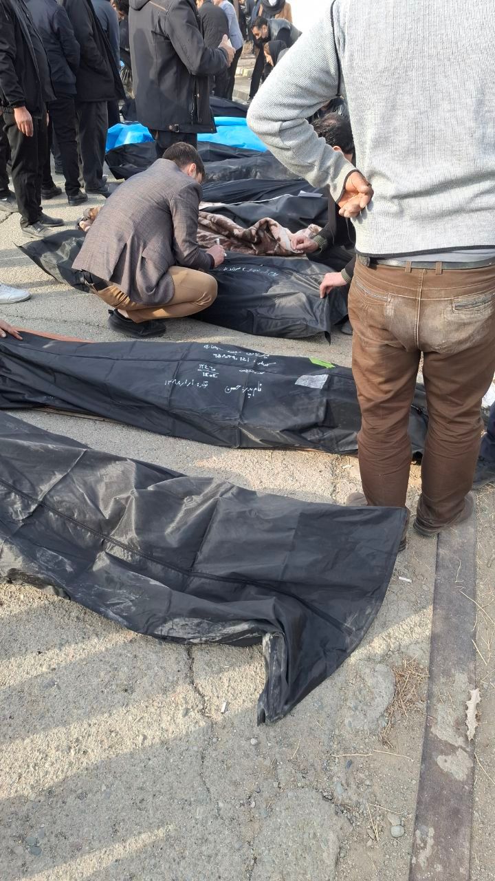 یک مخاطب: فقط در یک بیمارستان زنجان ۱۴ جسد با آثار تیر خلاص منتقل شد