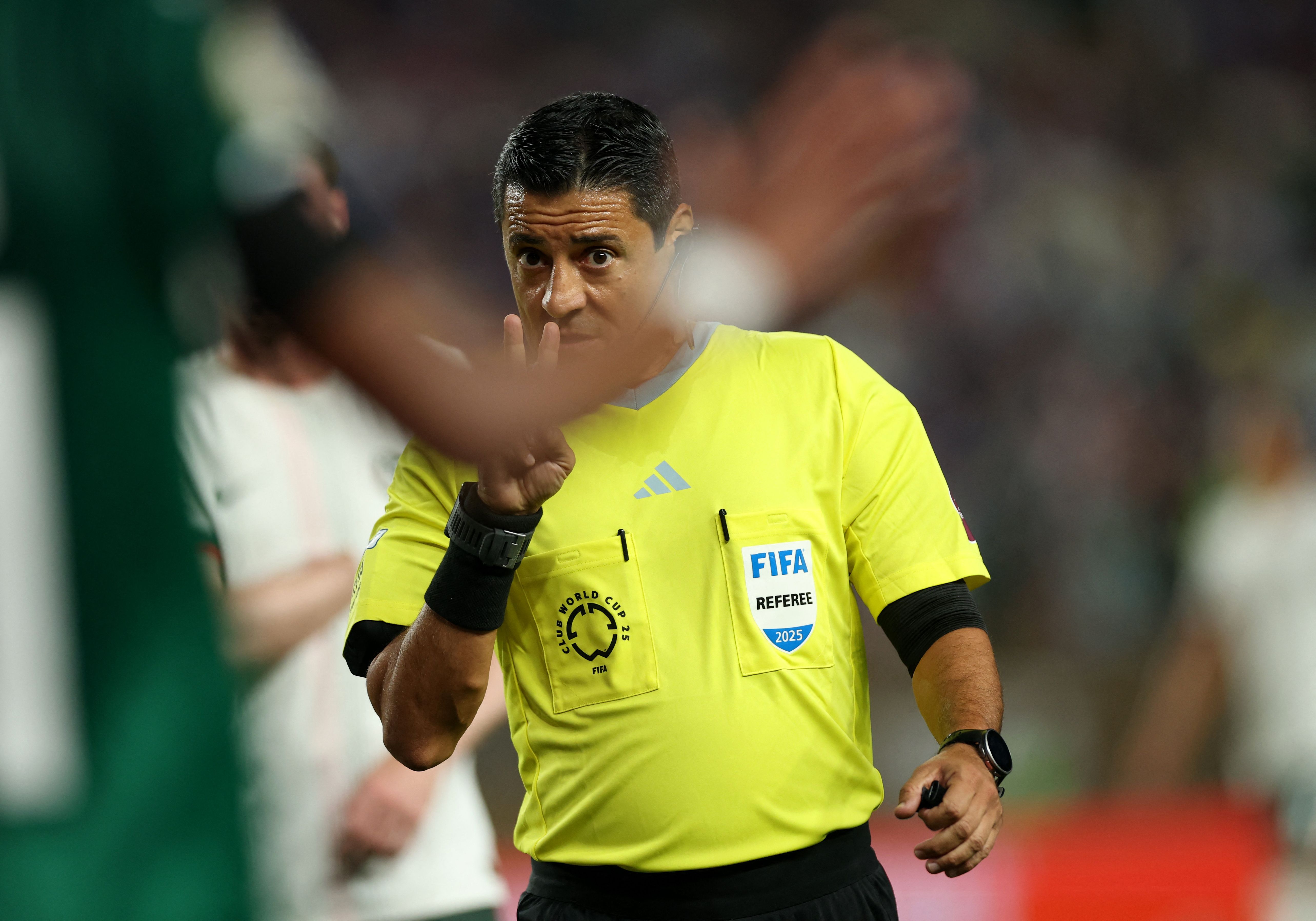 علیرضا فغانی به نمایندگی از استرالیا، فینال جام جهانی باشگاه‌ها را قضاوت می‌کند