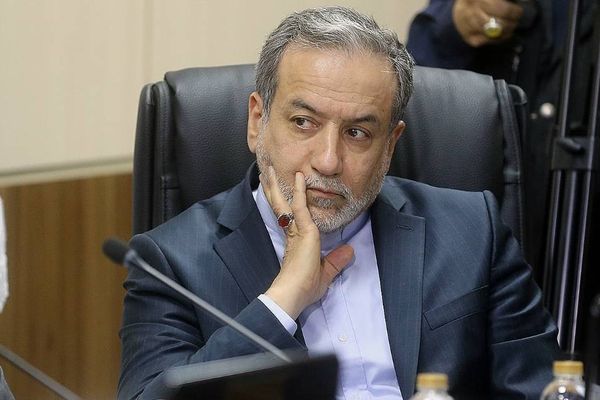 وزير الخارجية الإيراني: إنهاء الحرب مرهون بدفع تعويضات وتقديم ضمانات بعدم تكرار الهجمات