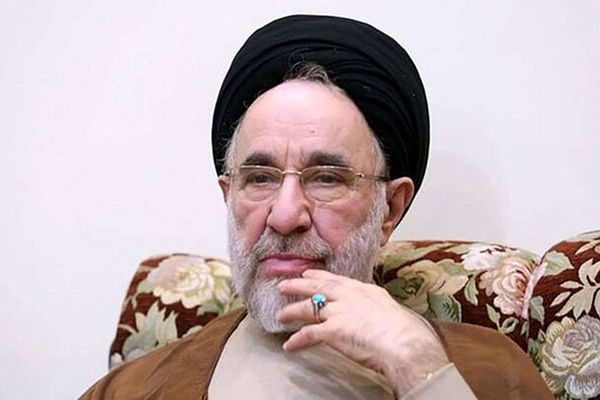 الرئيس الإيراني الأسبق خاتمي: لم أشارك بالانتخابات لأقف بجانب الشعب وقوافل المستائين