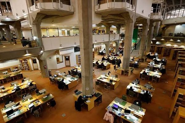 Iran’s National Library Members Slam Suspensions For Improper Hijab