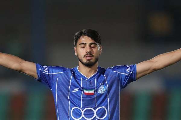 هراس جمهوری اسلامی از استادیومها؛ استقلال بدون تماشاگر و خوشحالی، فجر سپاسی را شکست داد
