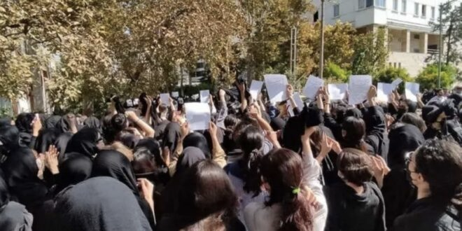 خیزش انقلابی ایرانیان؛ فراخوان‌ها برای به خیابان آمدن و ادامه اعتراضات در چهلم کشته‌شدگان 