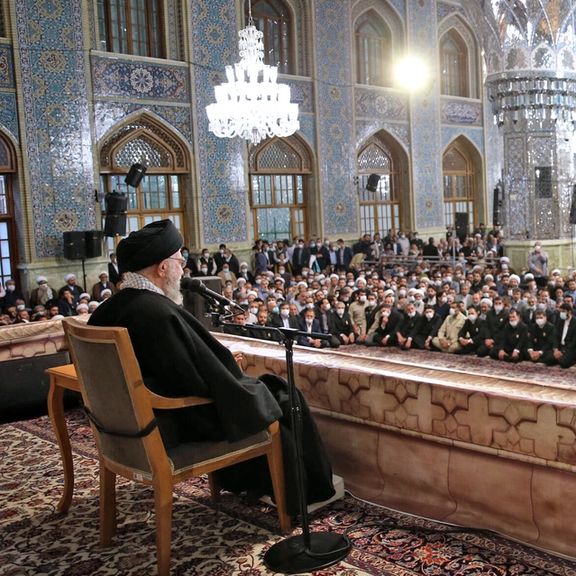 المرشد الإيراني رافضا طلبات تعديل الدستور: "يكررون ما يقوله الأجانب"