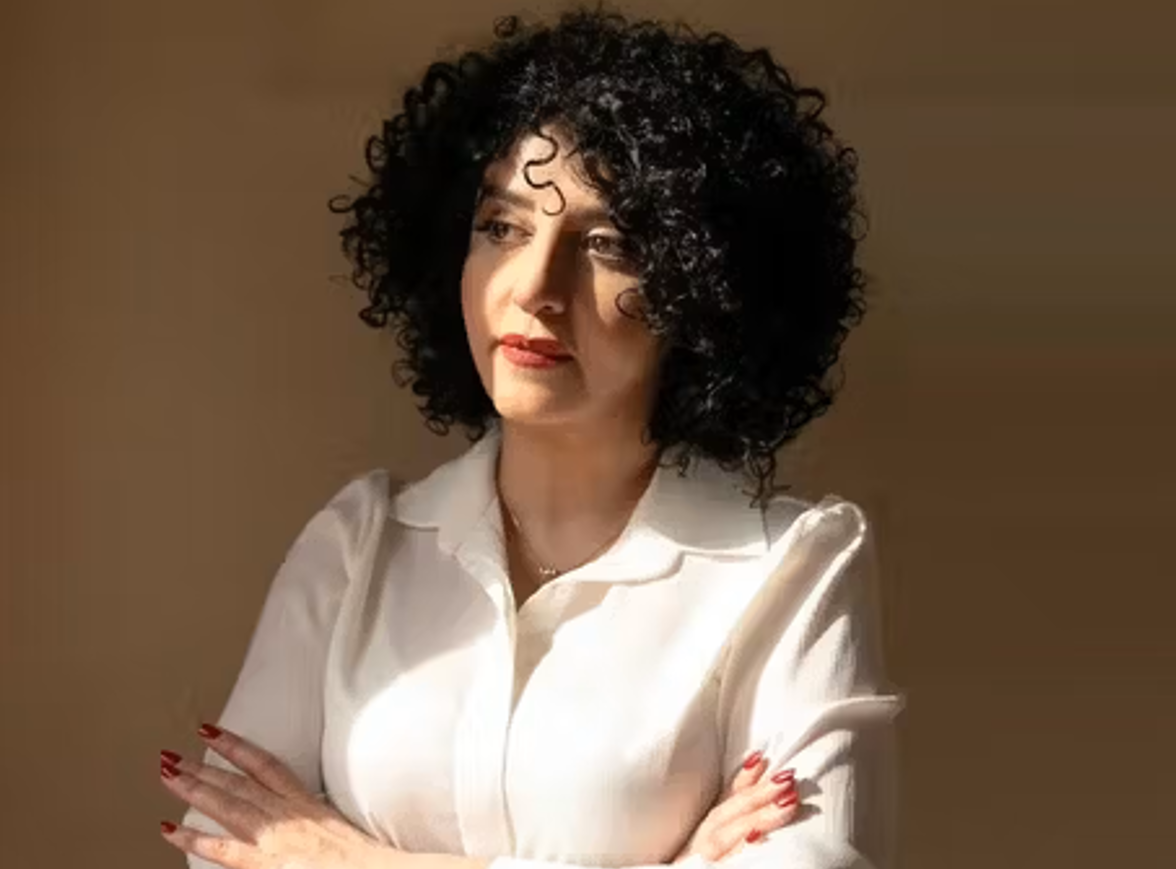 نرگس محمدی، محبوس در زندان زنجان، بهصورت اورژانسی به بیمارستان منتقل شد