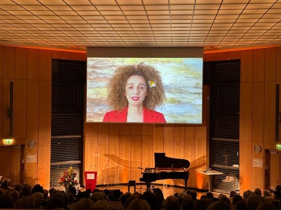 جایزه حقوقبشر هامبورگ به مسیح علینژاد، فعال حقوق زنان، اهدا شد