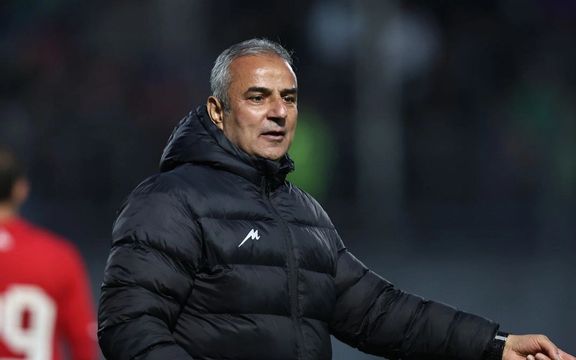 عصبانیت کارتال: به سمت دروازهبان پرسپولیس نارنجک زدند، داور به گندوز کارت داد!