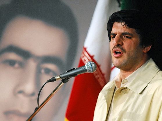 رسول خادم: پهلوان تختی تاوان با شرف زیستنش را در تنهاییهایش داد