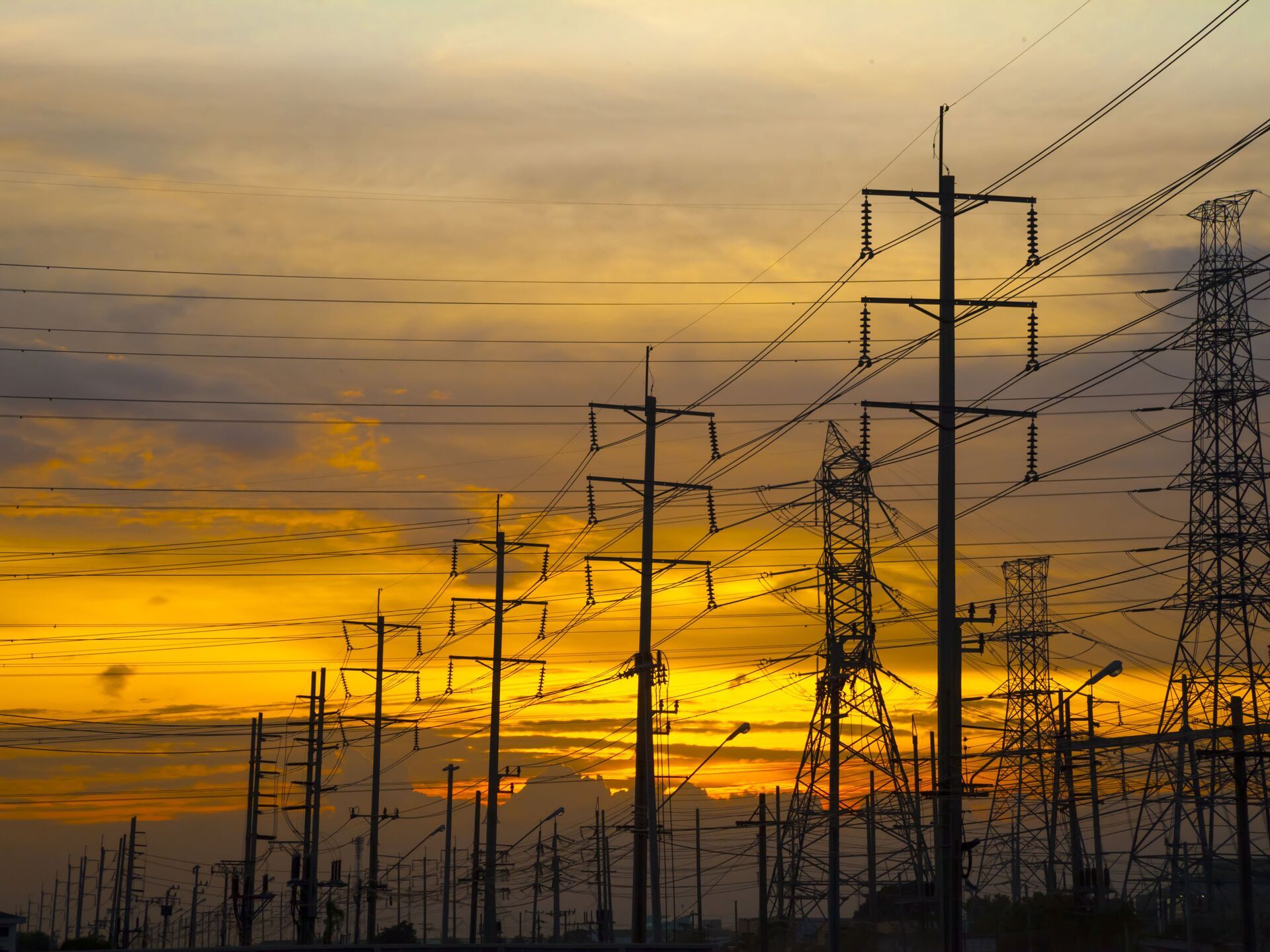 العراق: توقف استيراد الغاز من إيران أدى إلى تراجع إنتاج الكهرباء