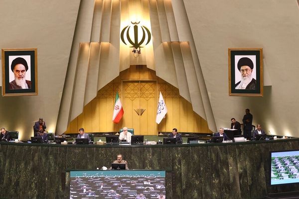 البرلمان الإيراني يبحث طرحاً فورياً لوقف تنفيذ اتفاقية "CFT"