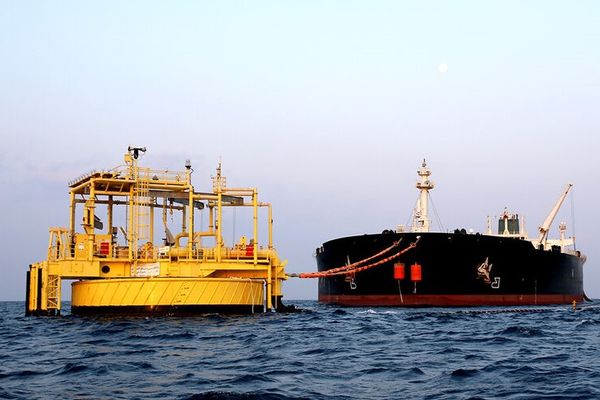 Iran's oil loadings plunge 70% amid Israeli retaliation threats