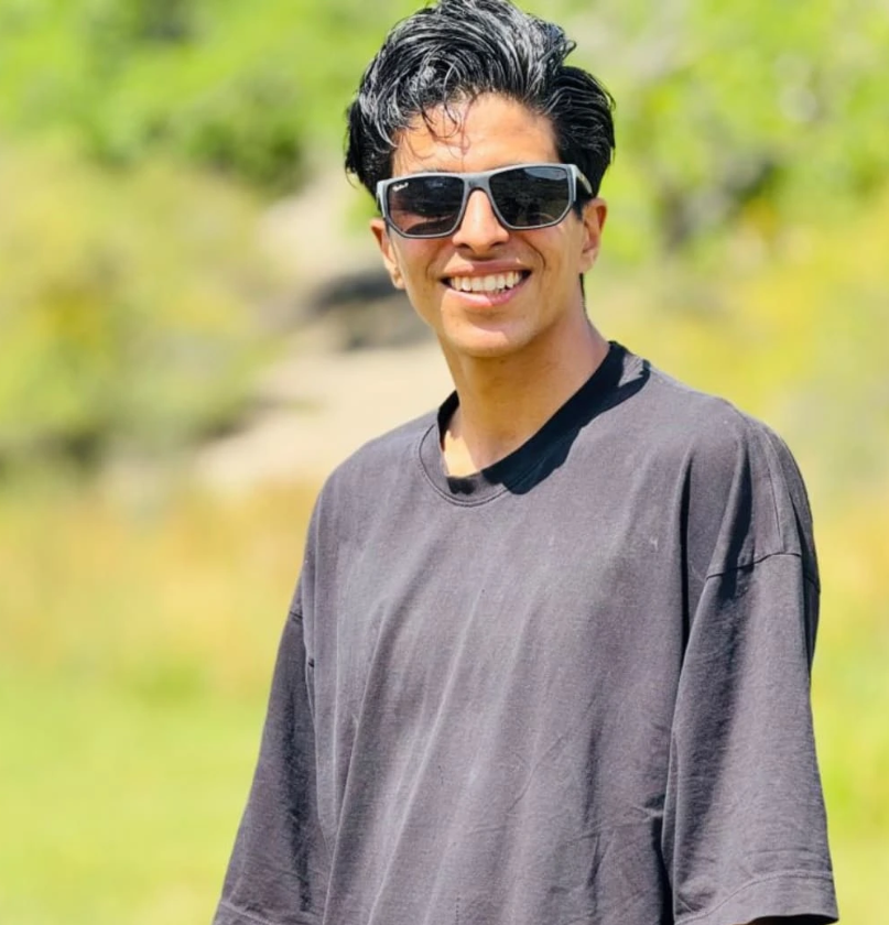 محمدجواد مقنی، جوان فوتبالیست و سرپرست خانواده کشته شد