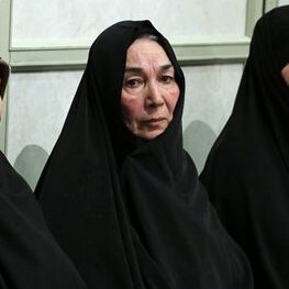 پروانه معصومی: حرفهای داریوش ارجمند را تایید میکنم، در درجه اول مادر بودن خیلی مهم است