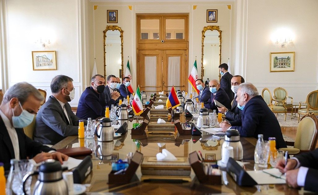 Armenian Foreign Minister Visits Tehran Amid Army Drills Along Azeri Border