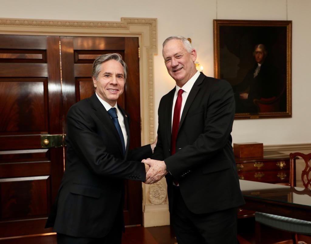 رایزنی وزیر خارجه آمریکا با همتای عمانی خود و وزیر دفاع اسرائیل درباره احیای برجام