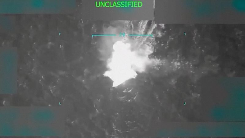 اکوادور: مدرکی برای بازداشت بازمانده اکوادوری حمله آمریکا به قایق مظنون وجود ندارد