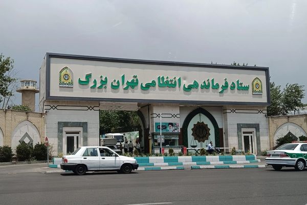 بریتانیا، فرماندهی انتظامی جمهوری اسلامی و ۱۰ فرد در ایران را تحریم کرد