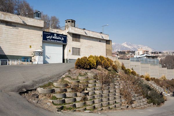 خانواده معترضان بازداشتشده برای نجات جان عزیزانشان چه باید بکنند؟