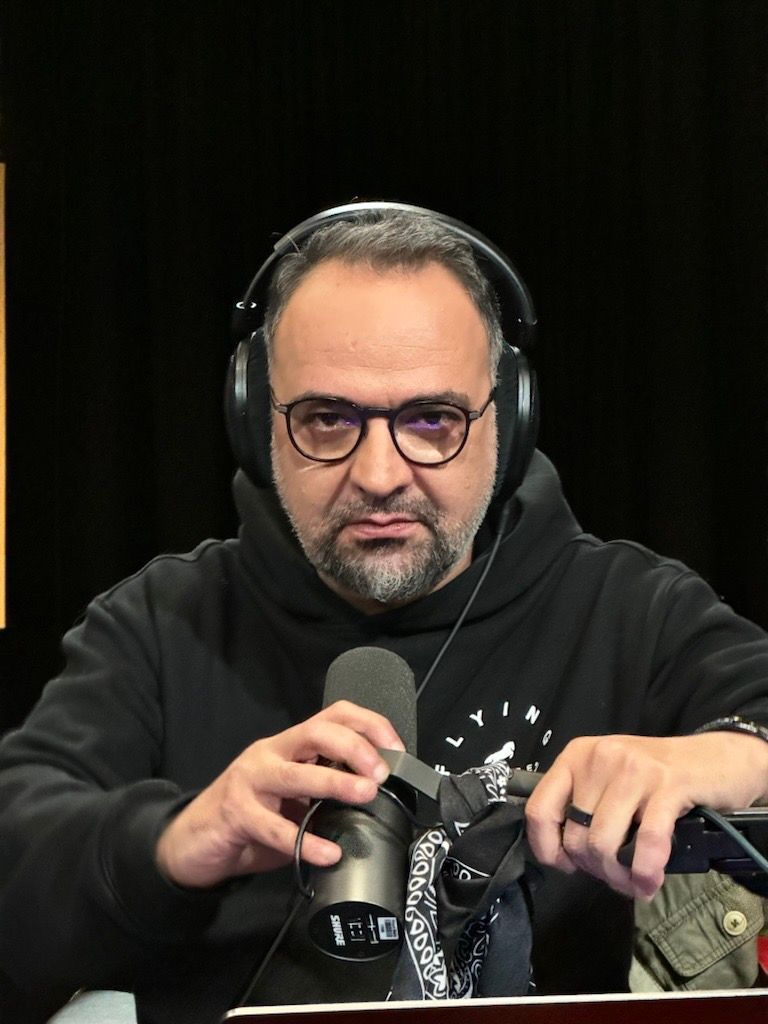 کامبیز حسینی