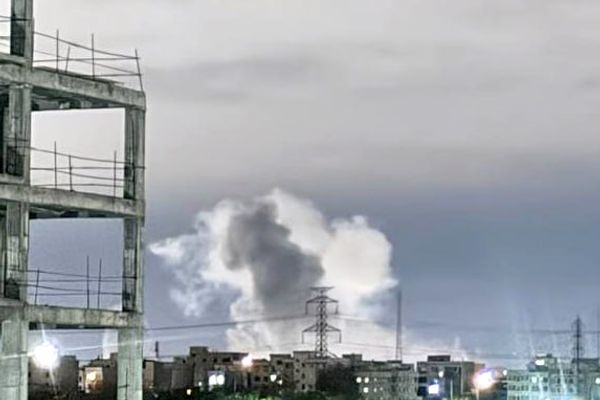 گزارشهای منتشر شده حملات بامداد جمعه در تهران و اصفهان را بسیار گسترده و مهیب توصیف کردند