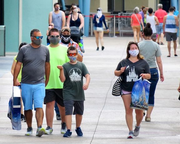 مرکز کنترل و پیشگیری بیماری در آمریکا: افراد واکسینه شده نیازی به ماسک در فضای باز ندارند