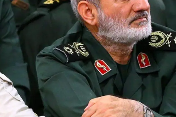 مقتل رئيس جهاز استخبارات الحرس الثوري الإيراني ونائبه في قصف إسرائيلي