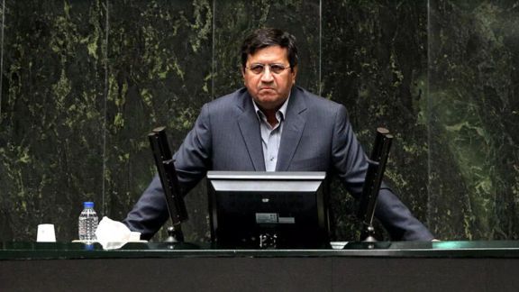 عبدالناصر همتی: بانک مرکزی بالای ۱۰۰ هزار میلیارد تومان از دولت طلب دارد