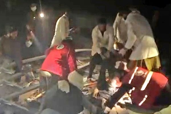 طالبان گفت ۴۰۰ نفر در حمله پاکستان به بیمارستانی در کابل کشته شدند، اما پاکستان تکذیب کرد