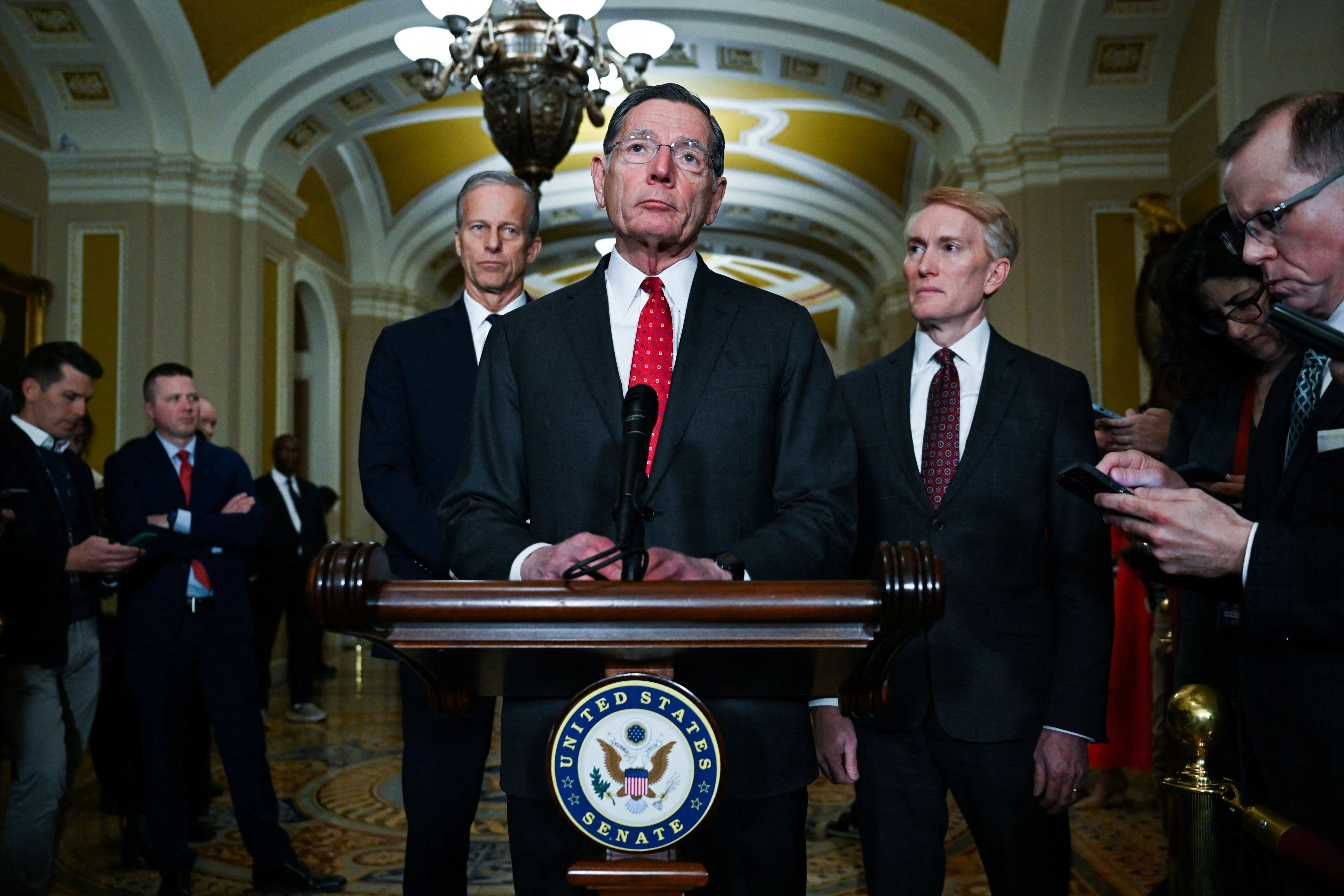 سناتور جمهوری‌خواه: بزرگ‌ترین حامی تروریسم در دنیا، حالا مردم خودش را ترور می‌کند