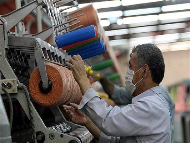 اخراج ۱۱۰ کارگر کارخانه نساجی بروجرود؛ ۲۵ نفر به دلیل حضور در اعتراضات بی‌کار شدند