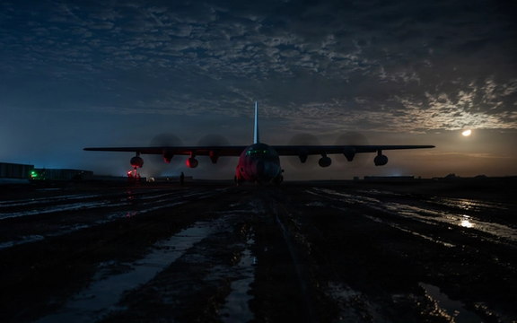 IRGC official says US warned of military action before talks