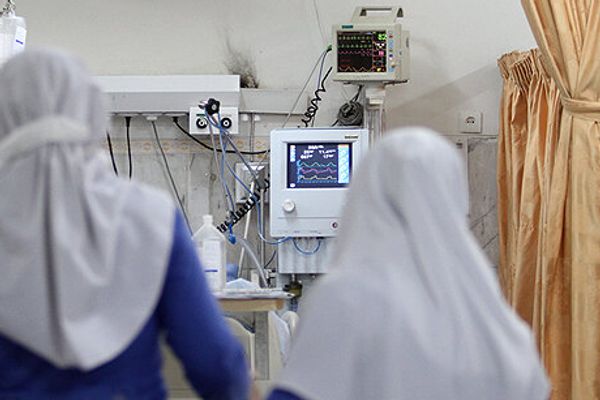 "إيلنا": انتحار ممرضيَن إيرانيين في كرمانشاه نتيجة ضغوط وظيفية ومعيشية