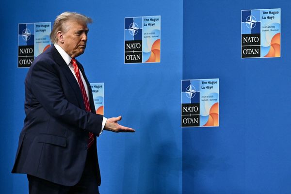 ترامب: أضرار شديدة لحقت بالمنشآت النووية الإيرانية.. ومستعدون لشن هجمات جديدة