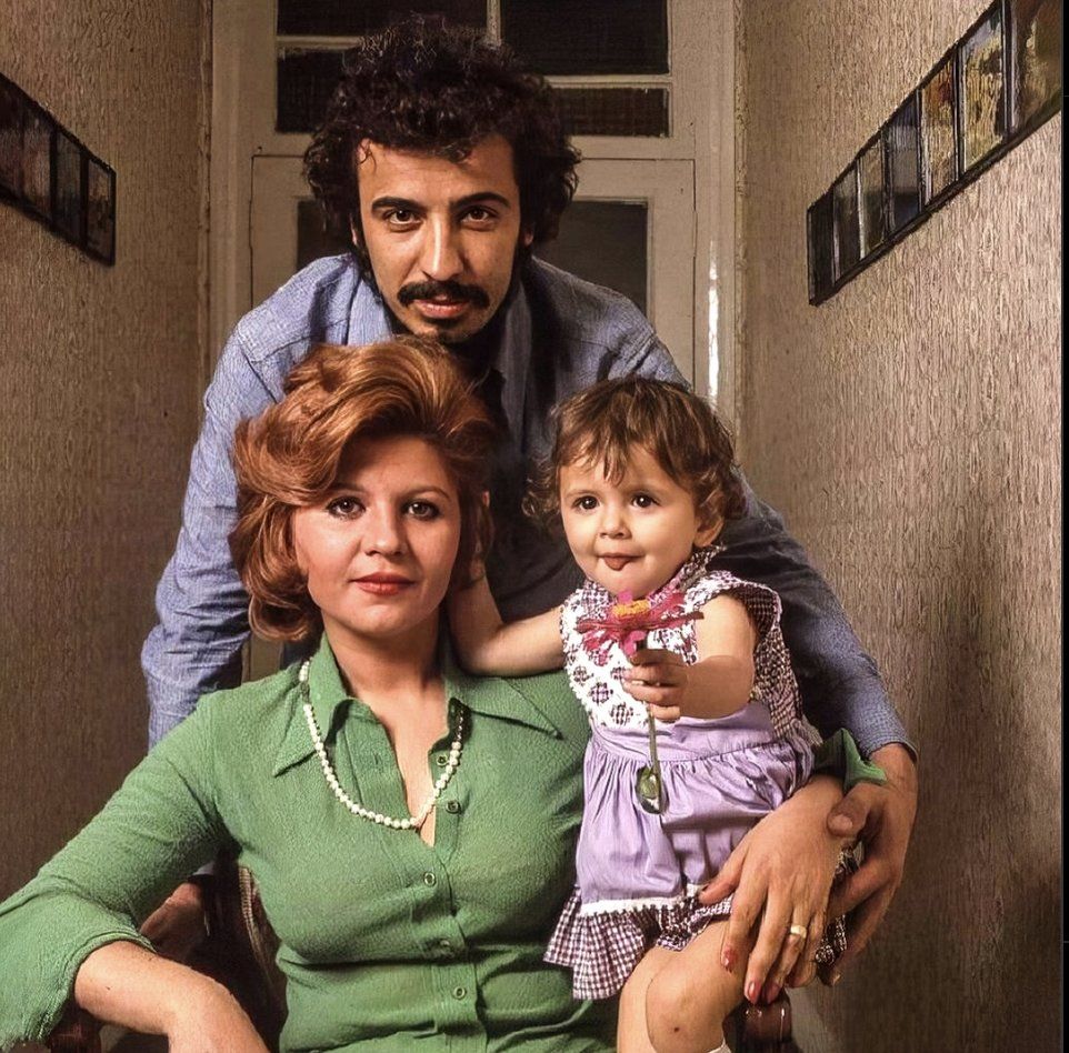 حاتمی، خوشکام و فرزندشان لیلا