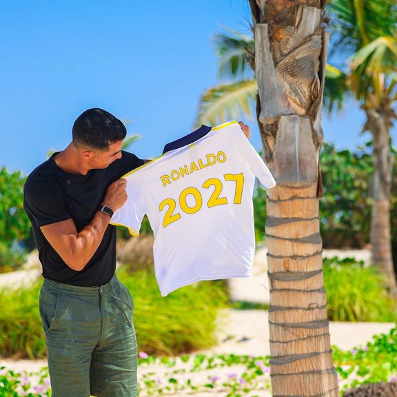 رونالدو پس از تمدید با النصر: پرتغالی هستم اما به عربستان سعودی تعلق دارم