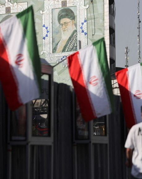 برخورد حکومت با کامیونداران، پرستاران و کولبران به بهانه جاسوسی و نفوذ اسرائیل