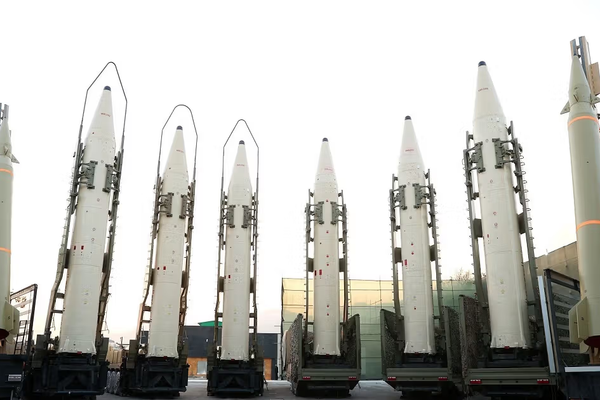 "ديفنس نتوورك": معلومات عن مساعدة الصين لبرنامج الصواريخ الإيراني يتم تسليمها لإسرائيل